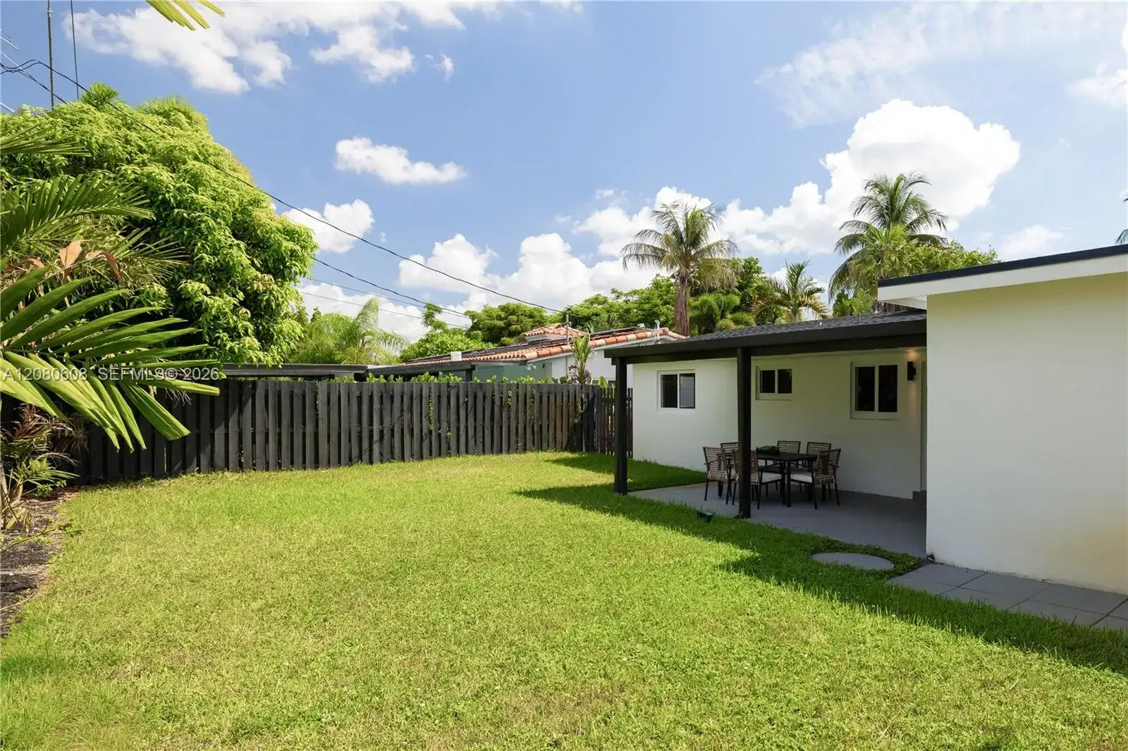 4401 NE 13th Ave, Oakland Park FL 33334 photo 4