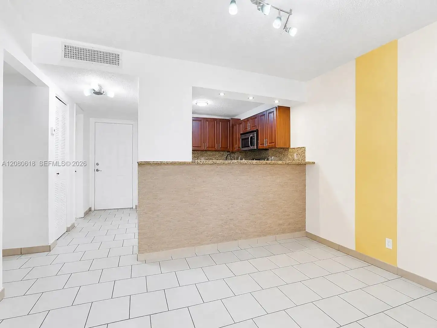 1850 W 56th St # 2305, Hialeah FL 33012 photo 4