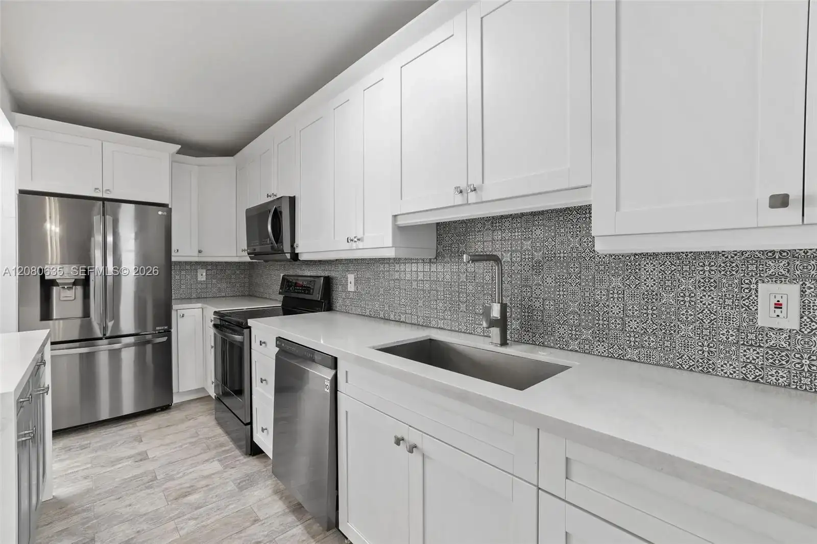 1340 Lincoln Rd # 208, Miami Beach FL 33139 photo 2