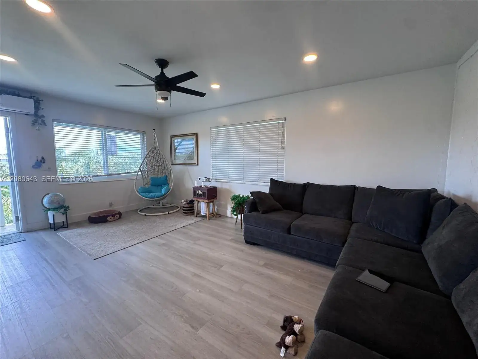 455 Golden Isles Dr # 310, Hallandale Beach FL 33009
