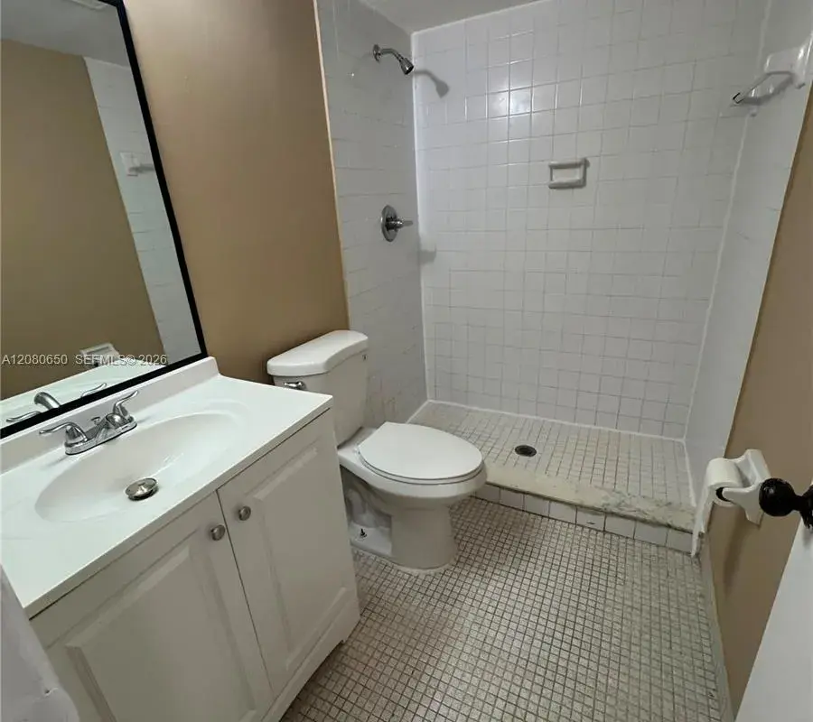 3129 Oakland Shores Dr # A109, Oakland Park FL 33309