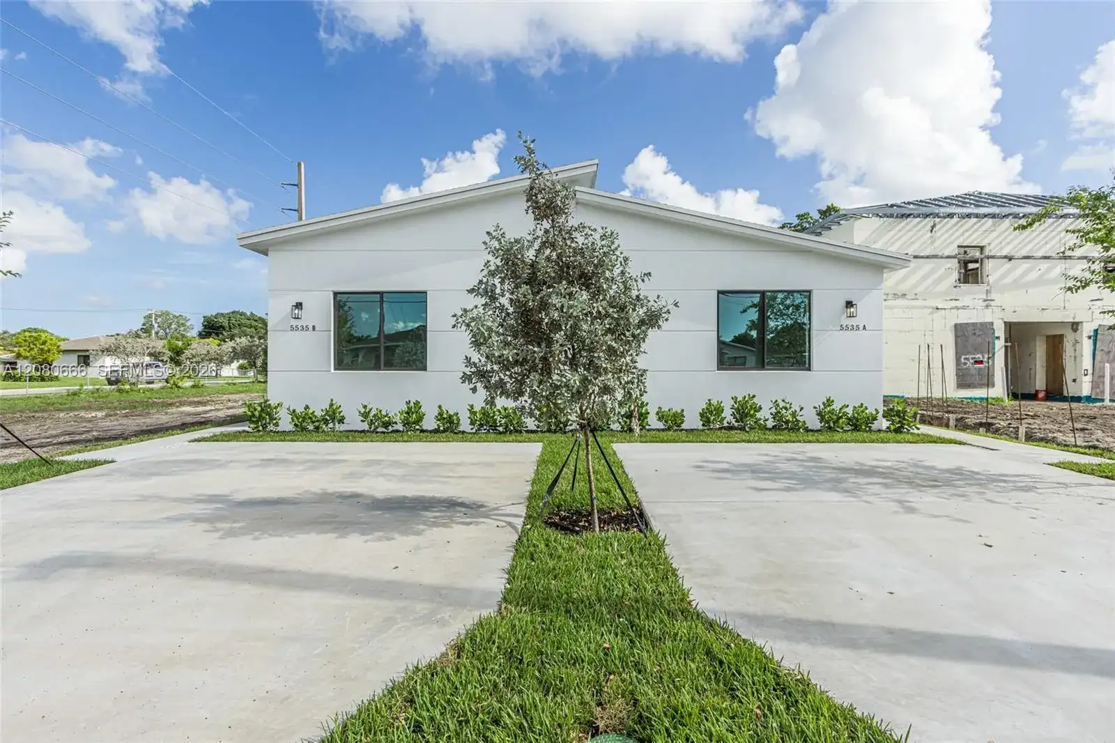 5535 SW 19th St, West Park FL 33023 photo 2
