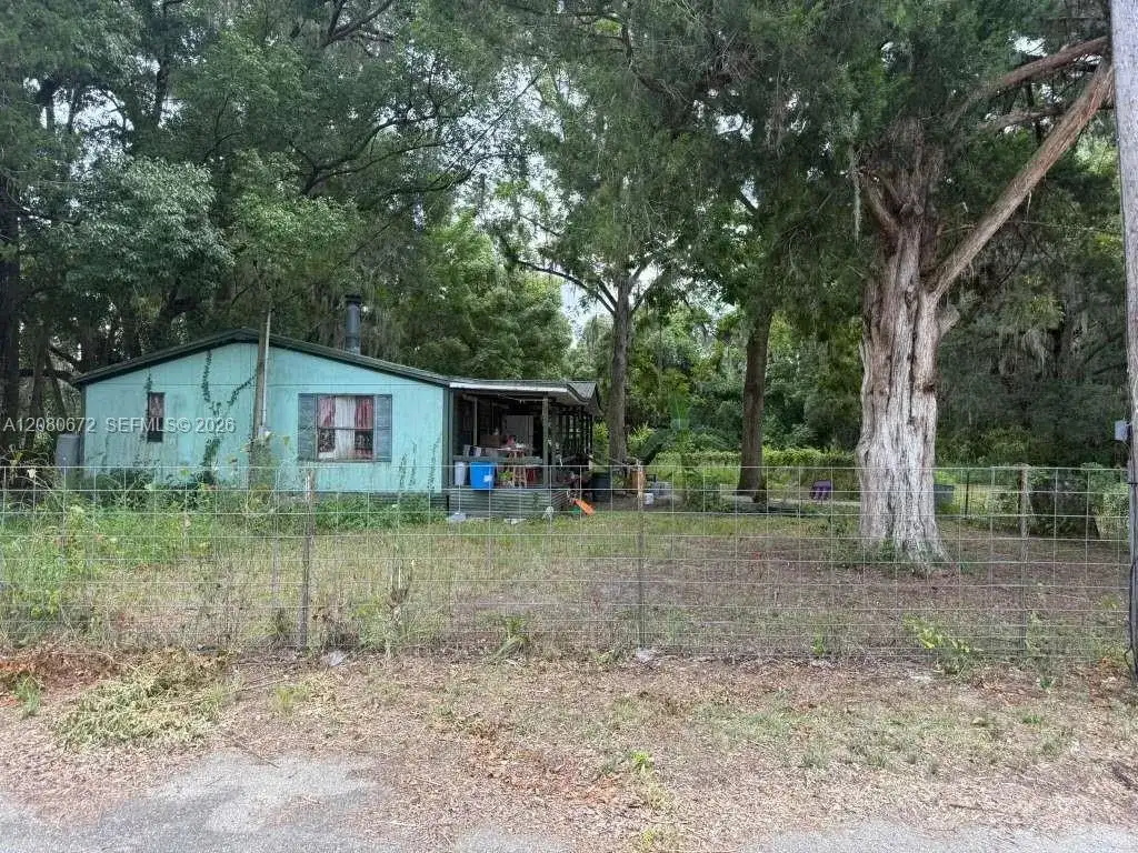 2212 NE Washington ST, Other City - In The State Of Florida FL 32055 photo 2