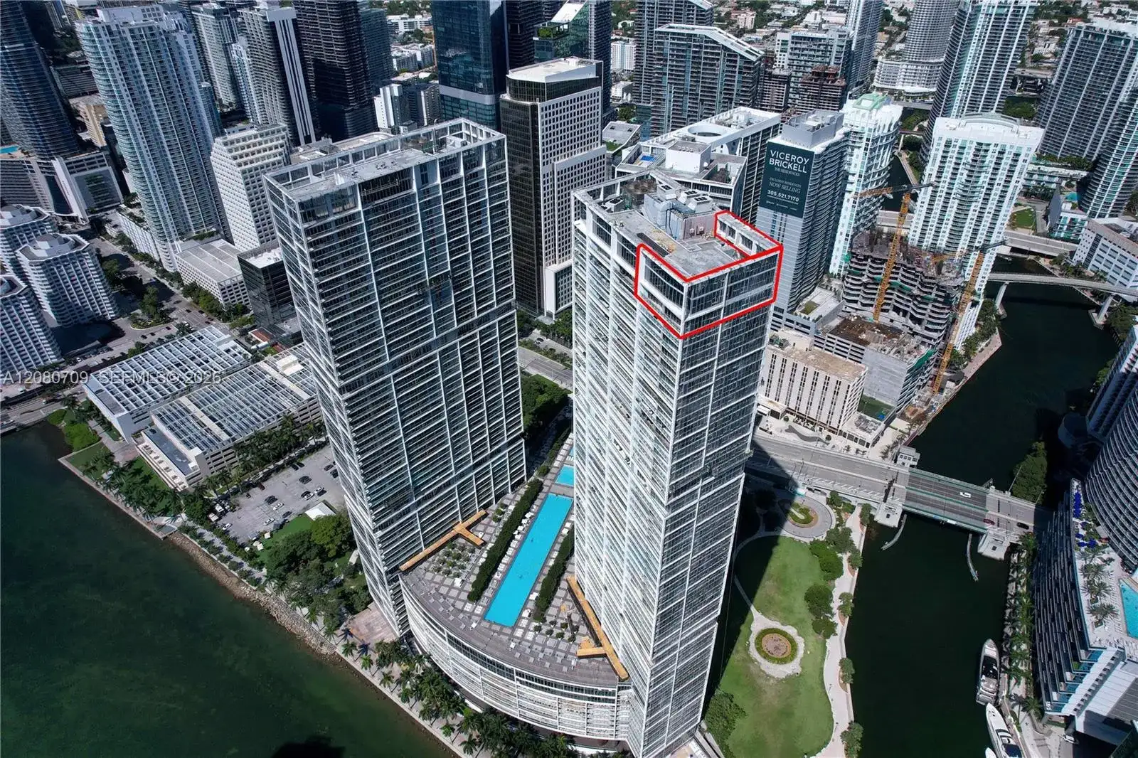 465 Brickell Ave, Miami FL 33131 photo 5