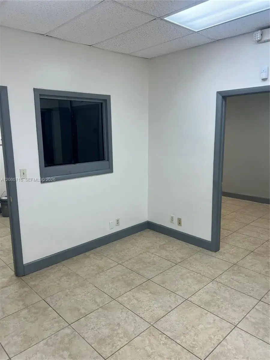 7511 NW 64 St, Tamarac FL 33321 photo 3