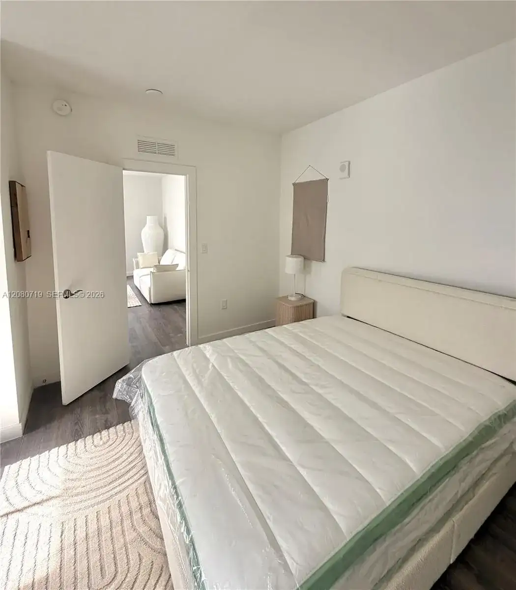 1525 Euclid Ave # 2, Miami Beach FL 33139 photo 3
