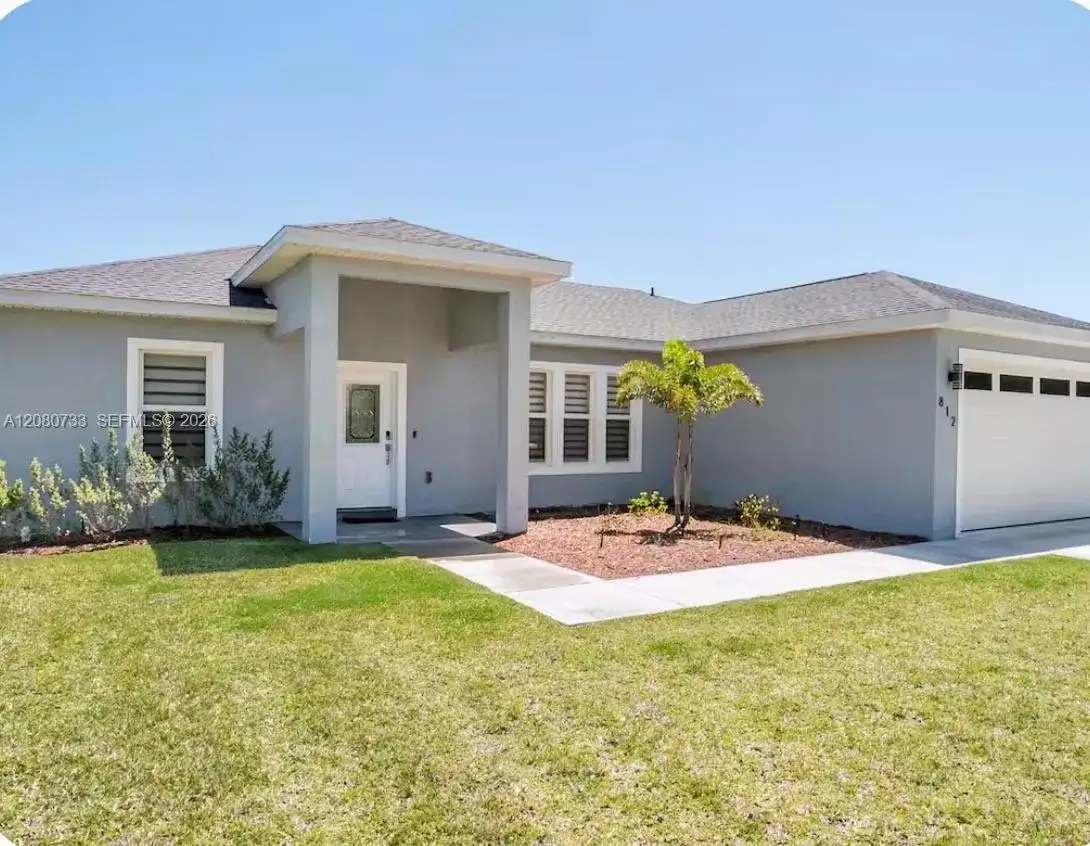 812 Lake Betty Dr, Lake Placid FL 33852 photo 2