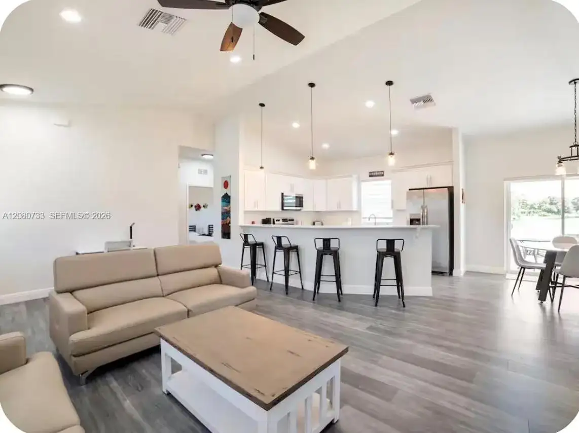 812 Lake Betty Dr, Lake Placid FL 33852 photo 5