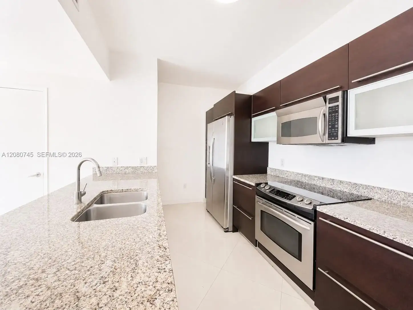 951 Brickell Ave # 2407, Miami FL 33131 photo 4