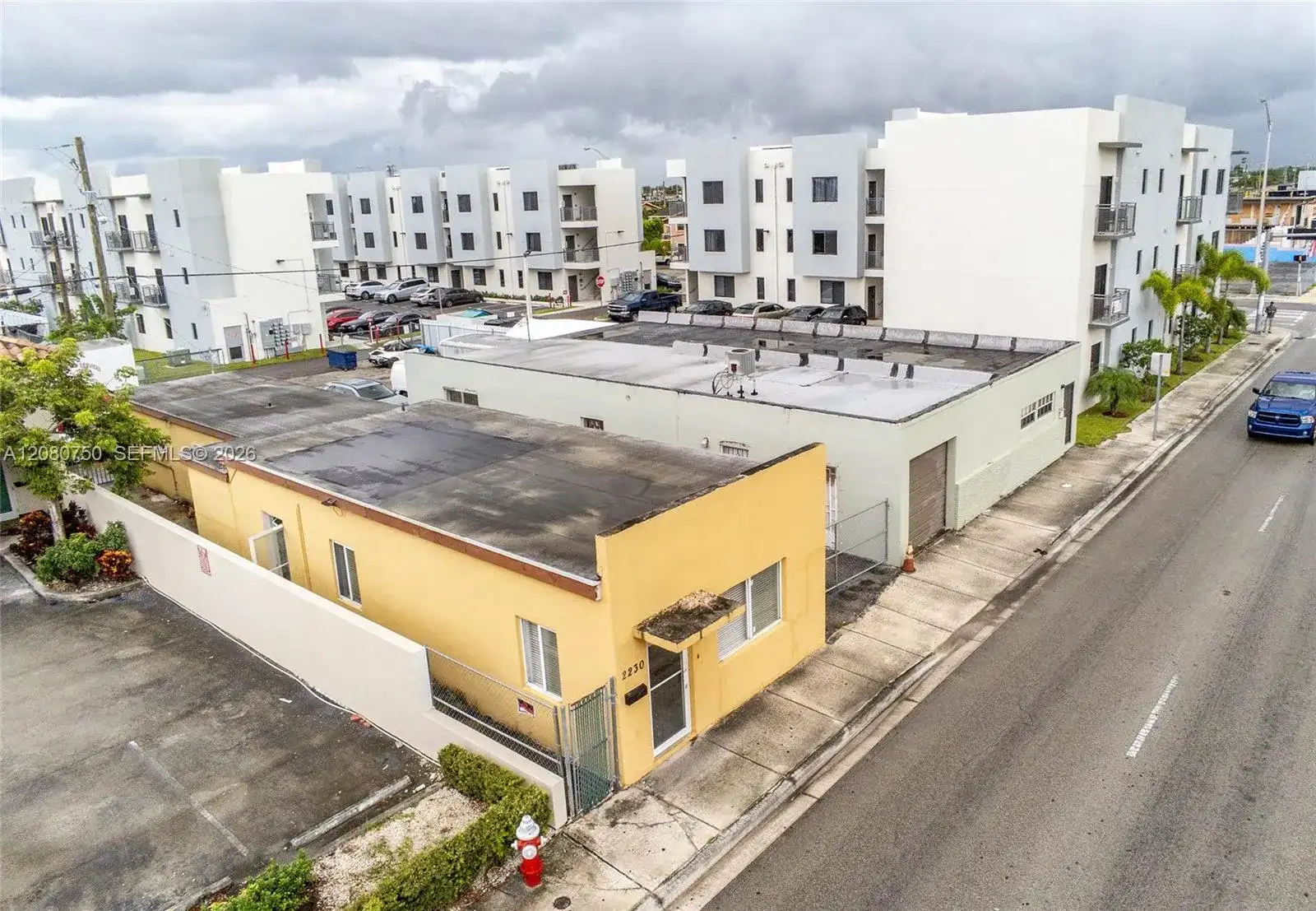 2250 Palm Ave, Hialeah FL 33010 photo 3