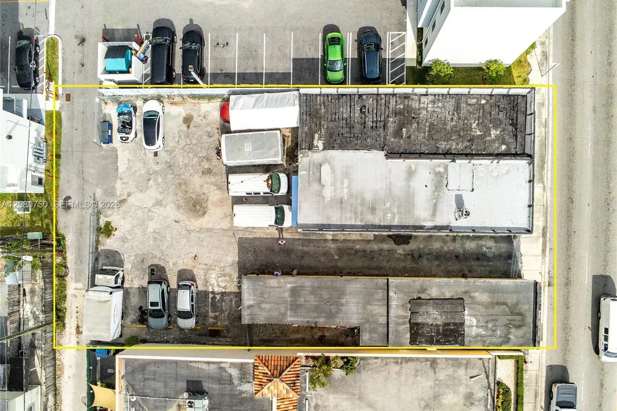2250 Palm Ave, Hialeah FL 33010