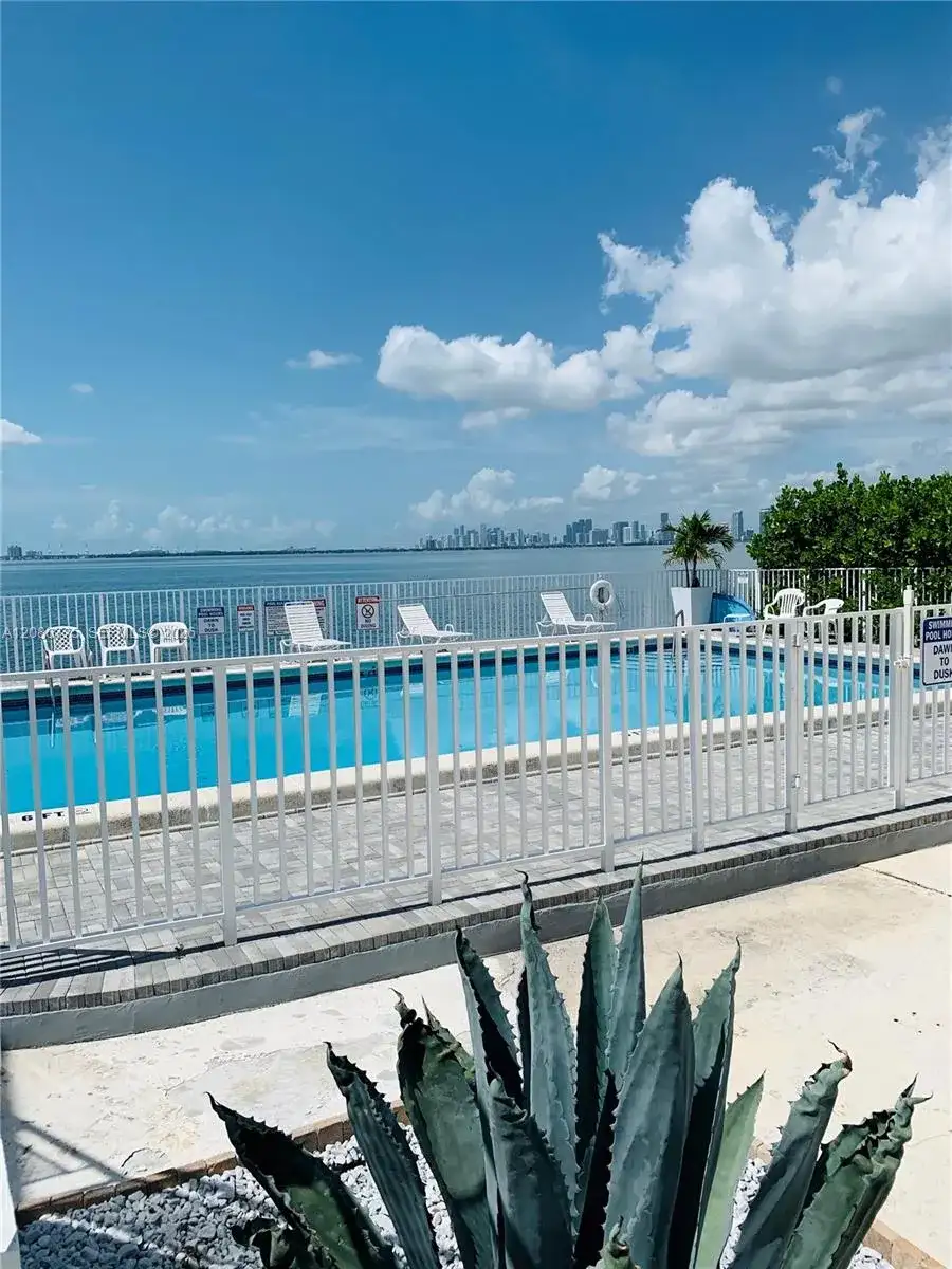 1840 S Treasure Dr # 3, North Bay Village FL 33141 photo 2