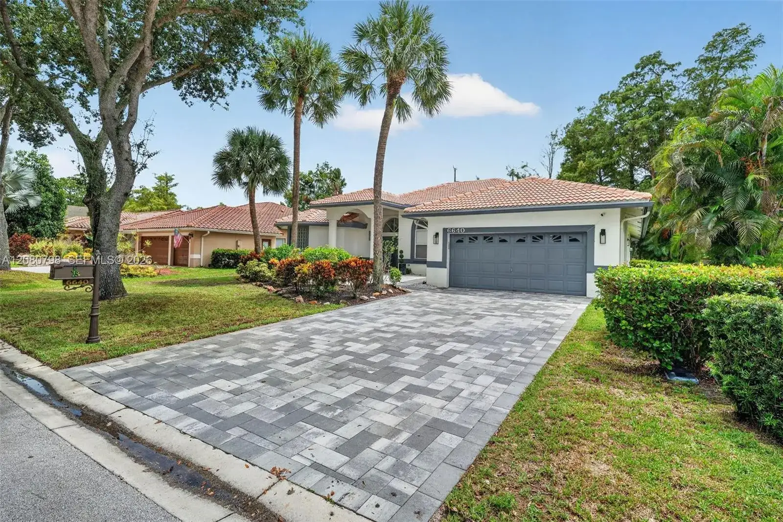 6640 NW 41st St, Coral Springs FL 33067 photo 2