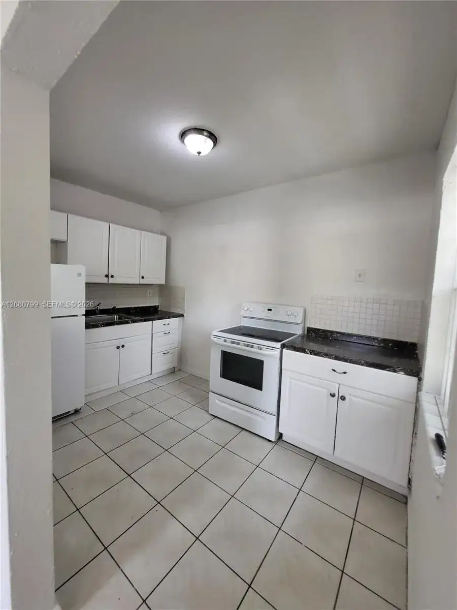 5731 NW 6th Ave, Miami FL 33127 photo 4