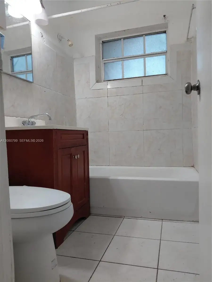 5731 NW 6th Ave, Miami FL 33127 photo 5