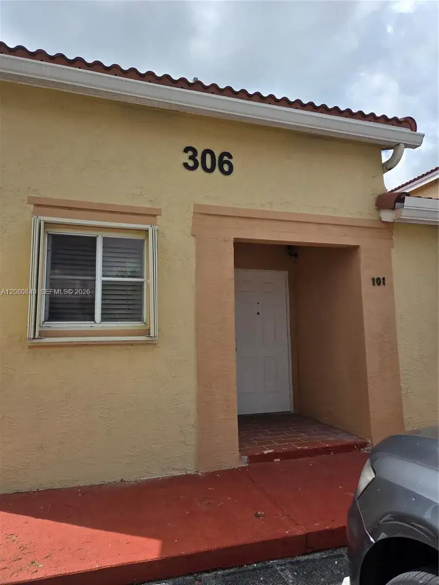 306 NW 114th Ave # 101, Sweetwater FL 33172 photo 2