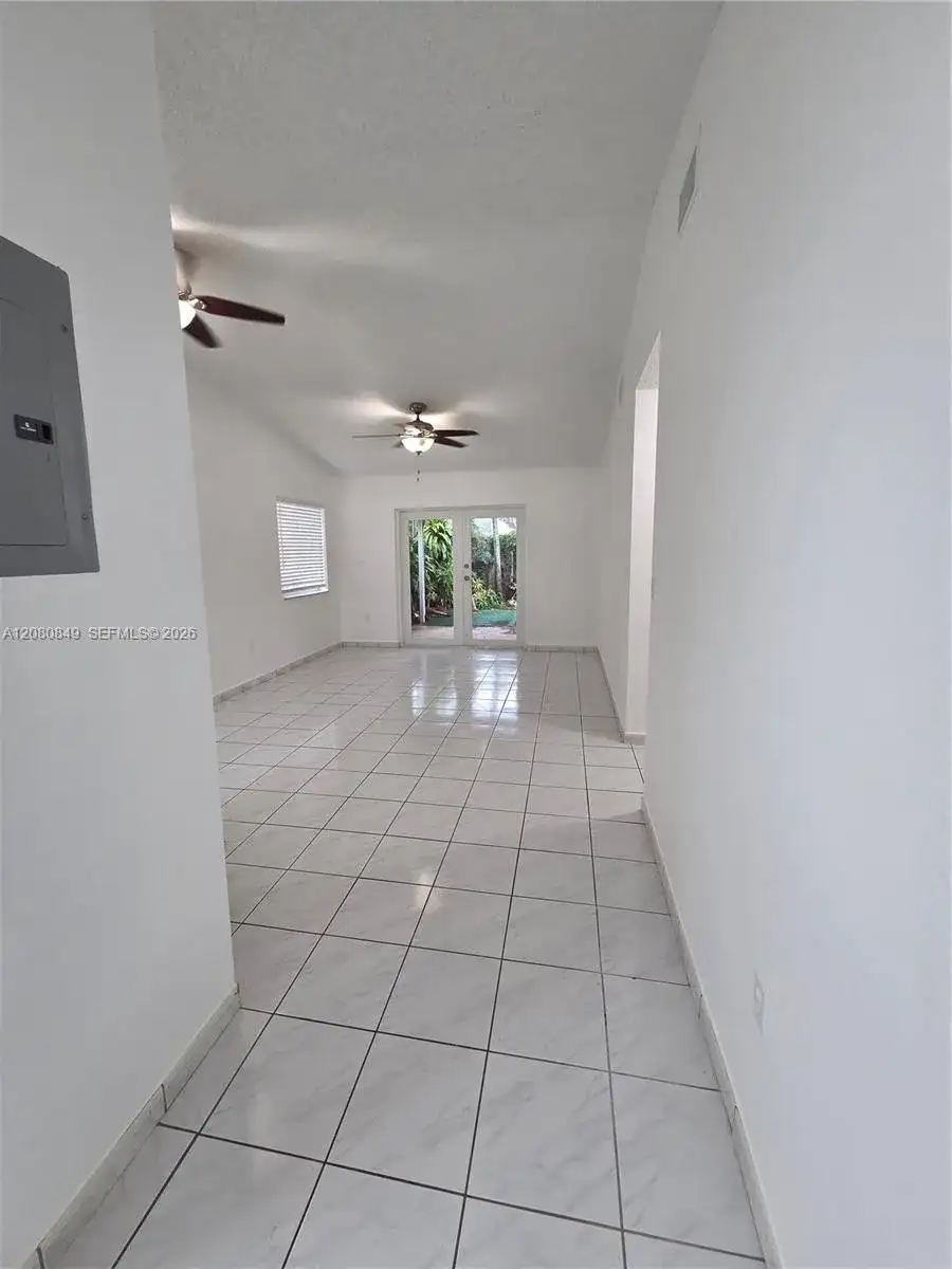 306 NW 114th Ave # 101, Sweetwater FL 33172 photo 5