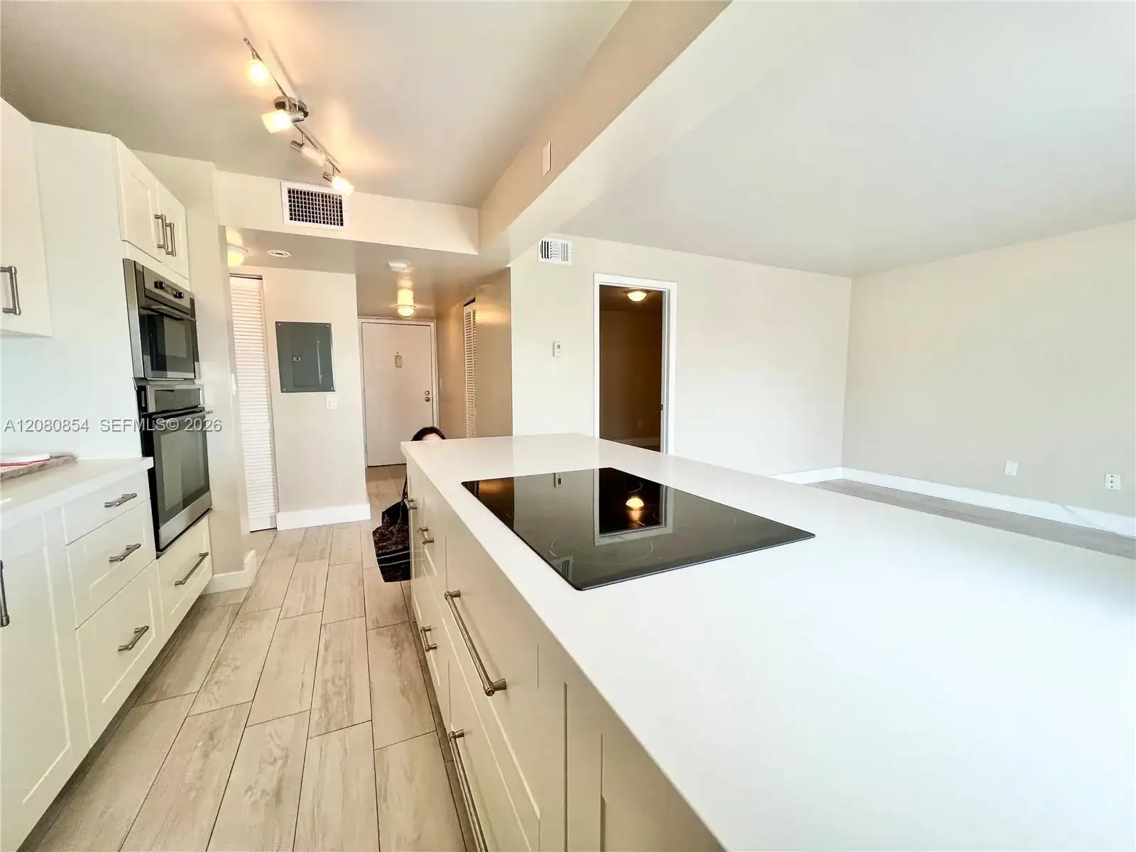 1300 Alton Rd # 6C, Miami Beach FL 33139 photo 3