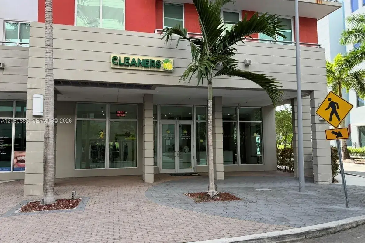 7885 NW 107TH AV #406, Doral FL 33178