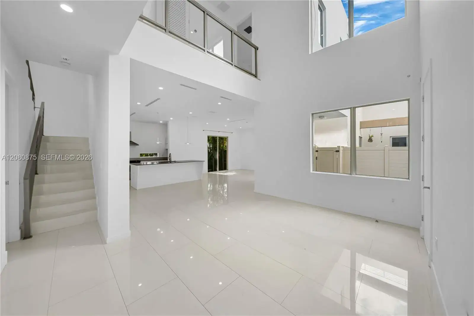3253 Mcdonald St # 3253, Miami FL 33133