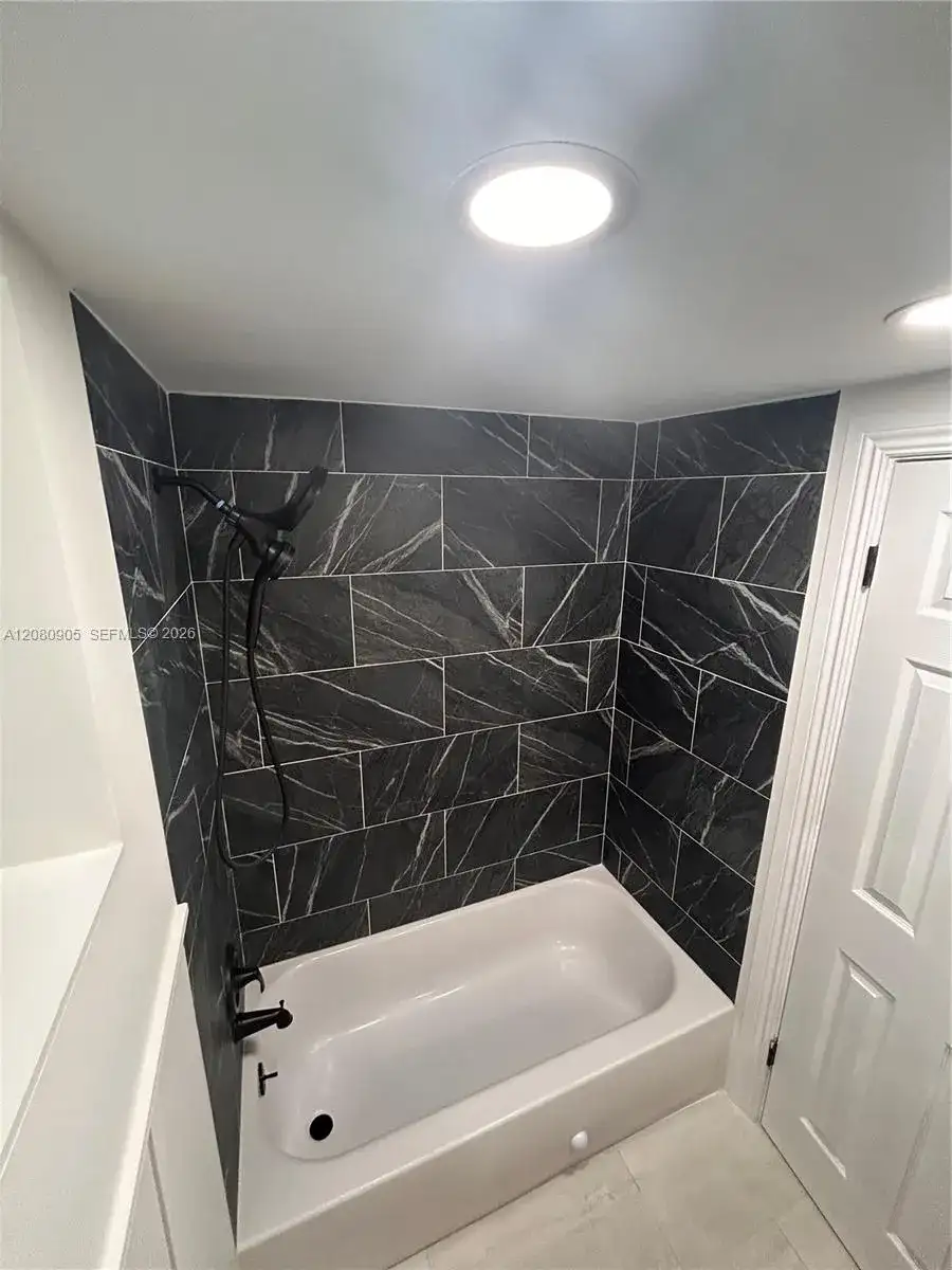 350 75th St # 109, Miami Beach FL 33141 photo 5