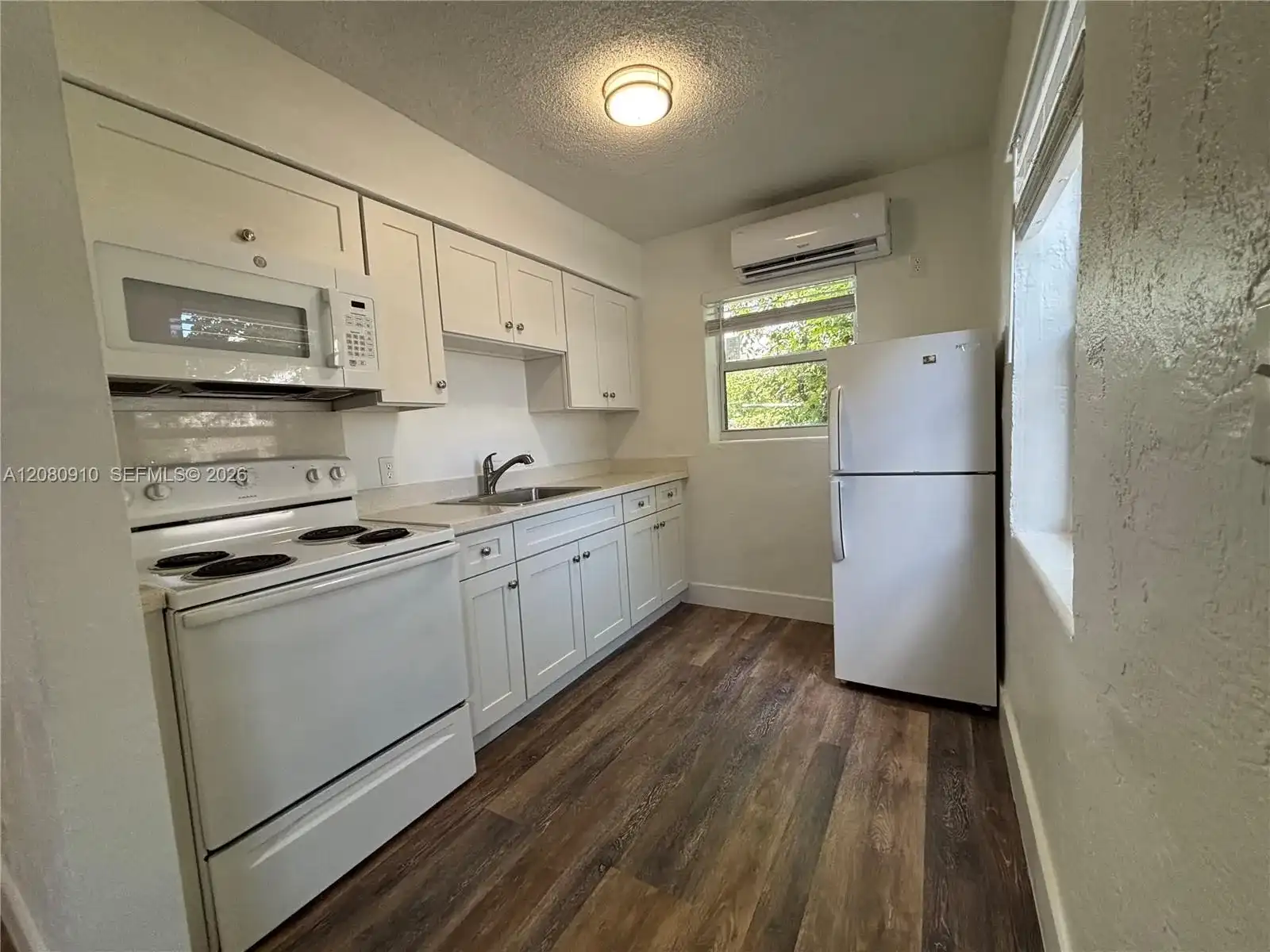 1821 Thomas St # 6, Hollywood FL 33020
