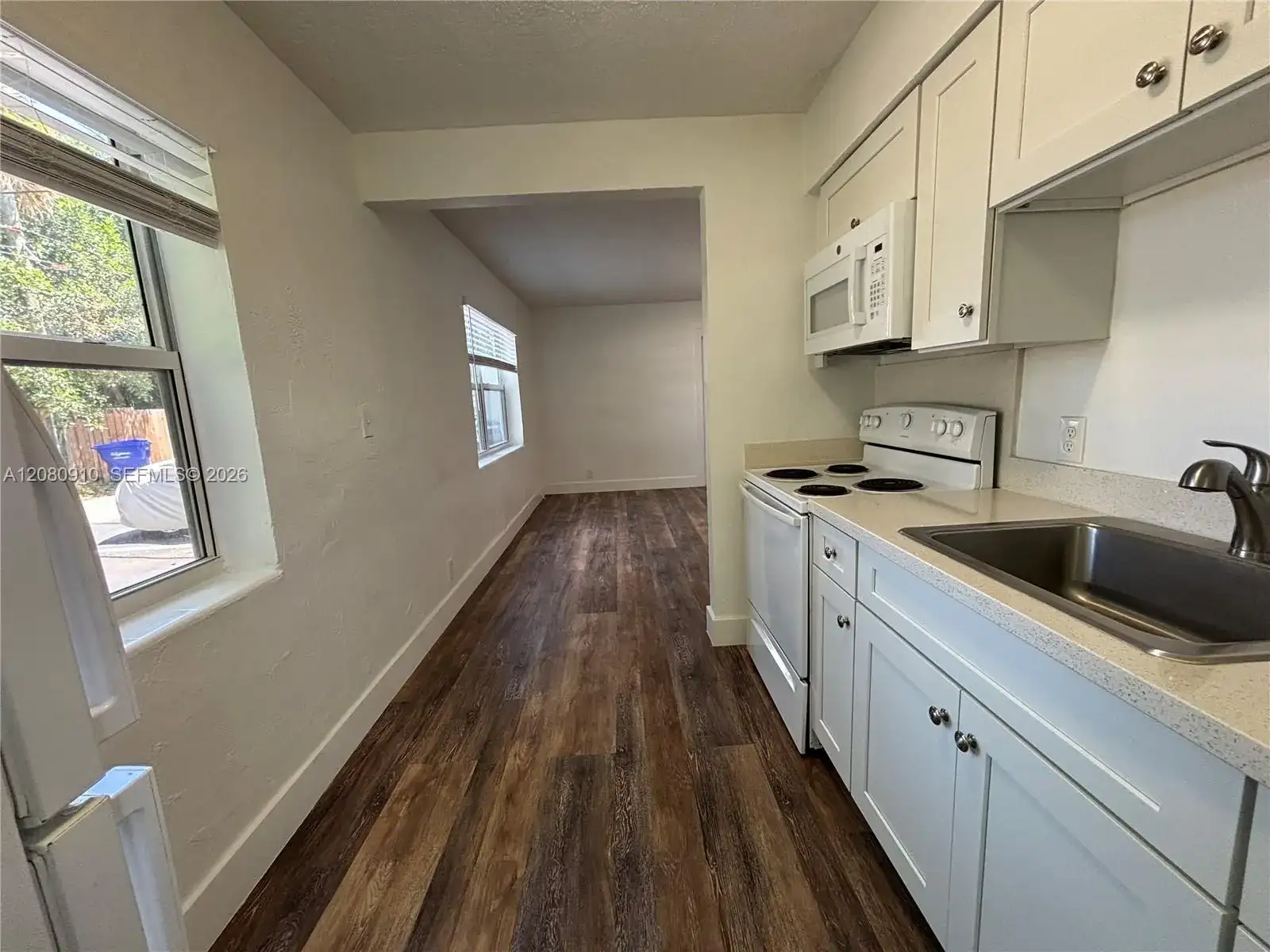 1821 Thomas St # 6, Hollywood FL 33020 photo 2