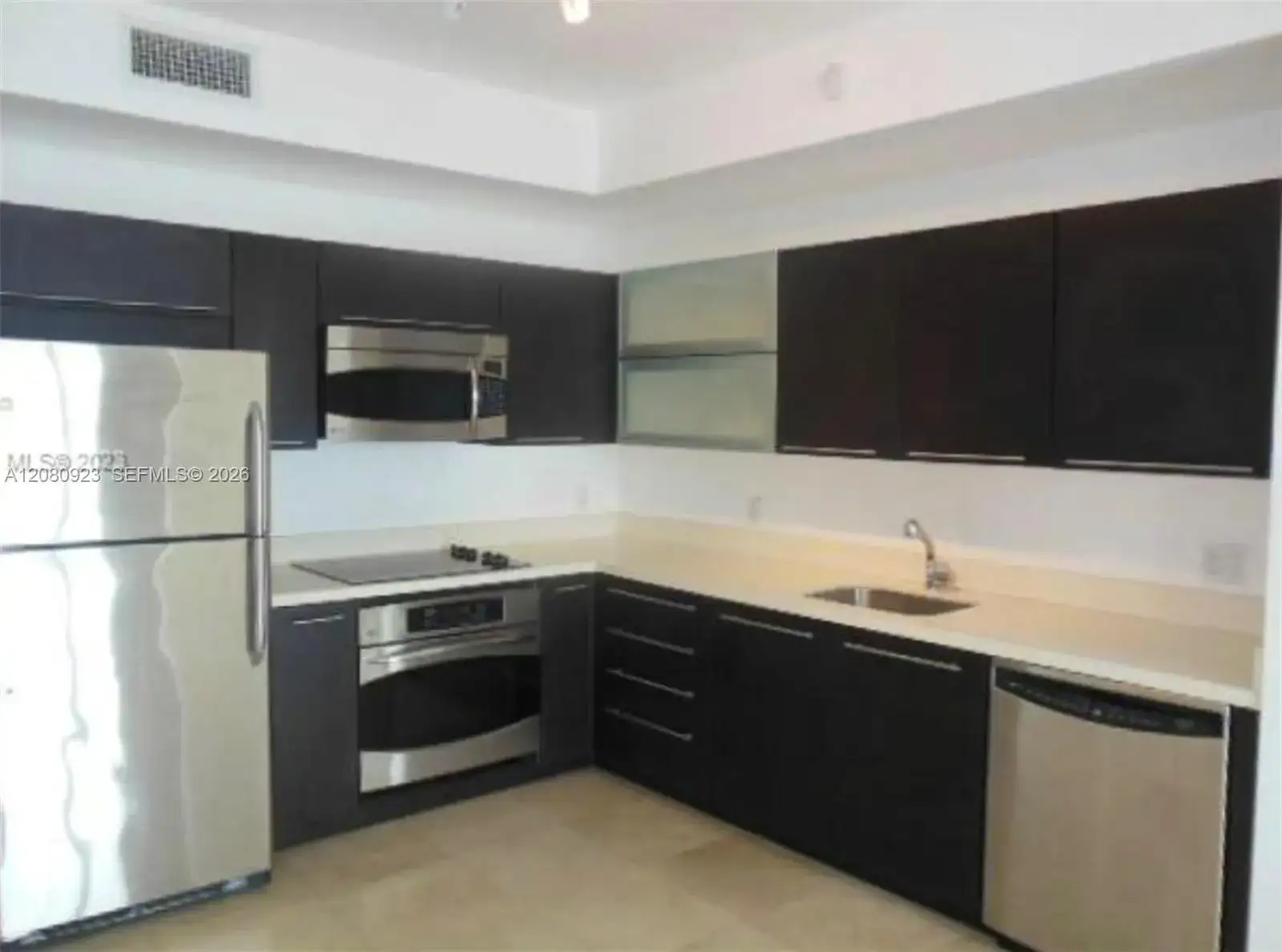 90 SW 3rd St # 2210, Miami FL 33130 photo 4