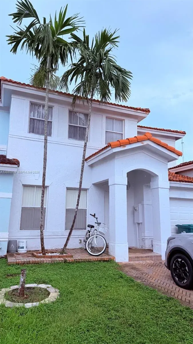 4729 SW 163rd Pl, Miami FL 33185