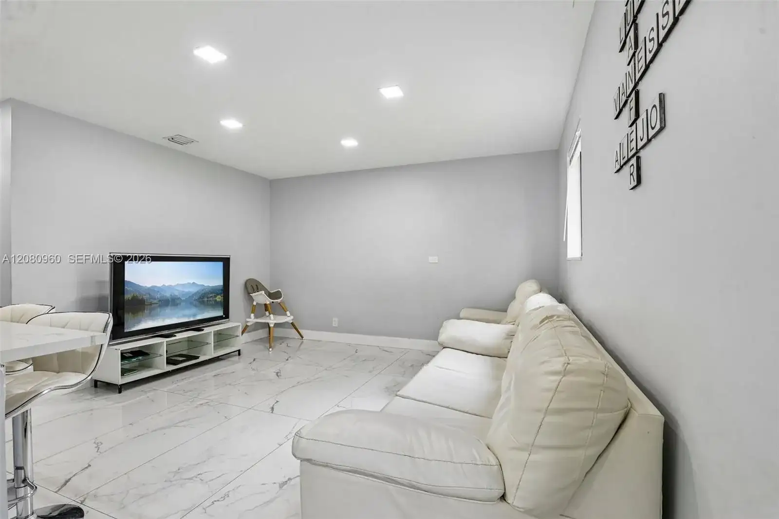 1421 N 68th Ter, Hollywood FL 33024 photo 5