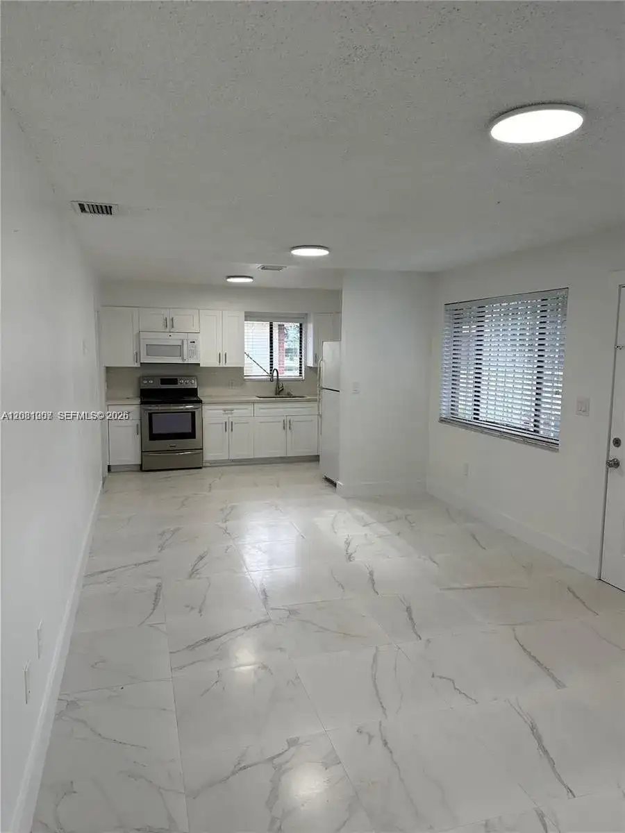 324 E 34th # 1, Hialeah FL 33013 photo 5