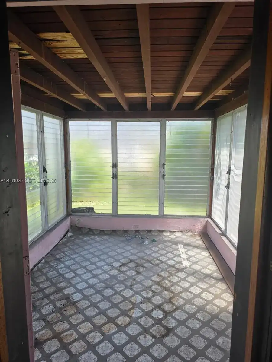 921 NE 163rd St, North Miami Beach FL 33162 photo 5