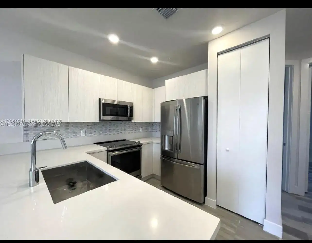 10229 NW 64th Ter # 303, Doral FL 33178 photo 4