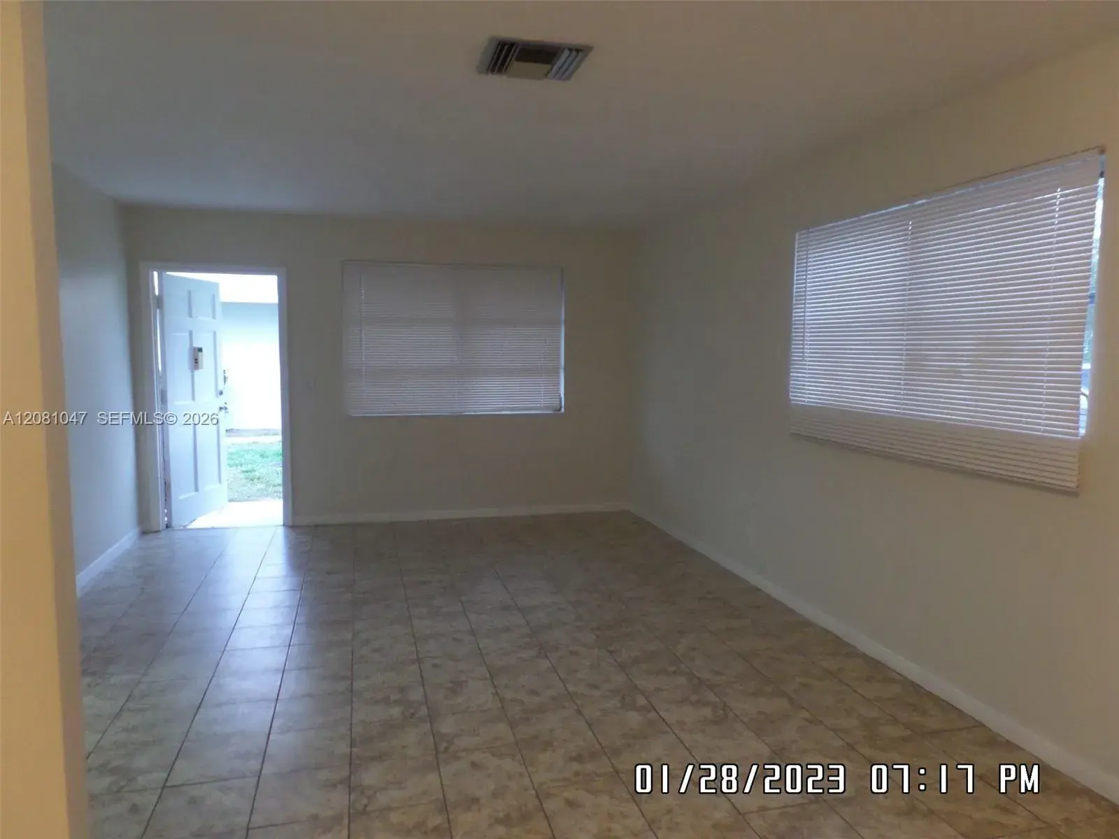 2222 Jackson St # 1E, Hollywood FL 33020
