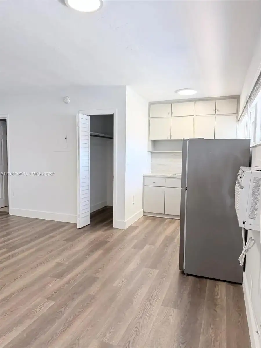 100 Madeira Ave # 7, Coral Gables FL 33134 photo 3
