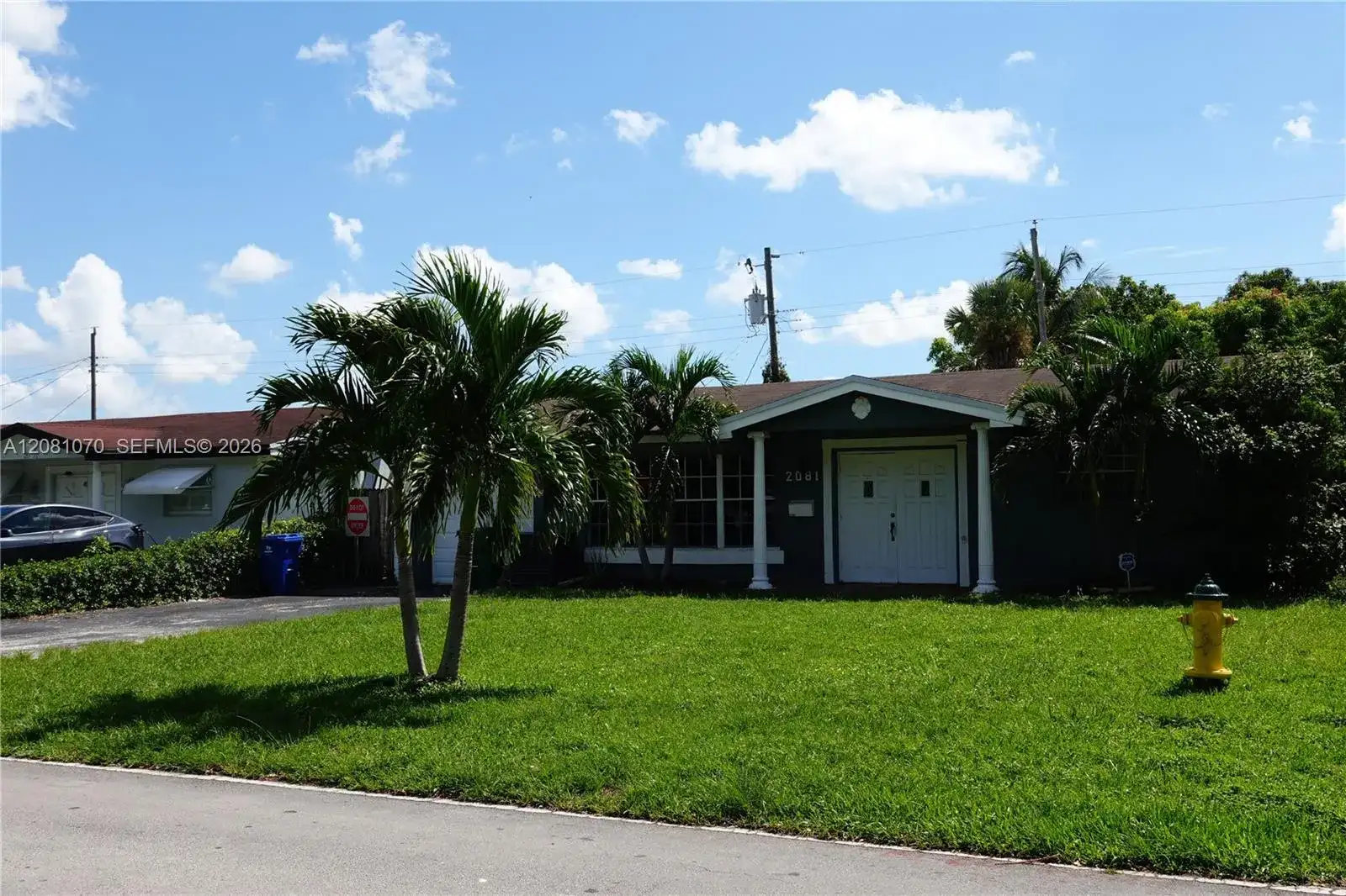 2081 Utopia Dr, Miramar FL 33023 photo 2