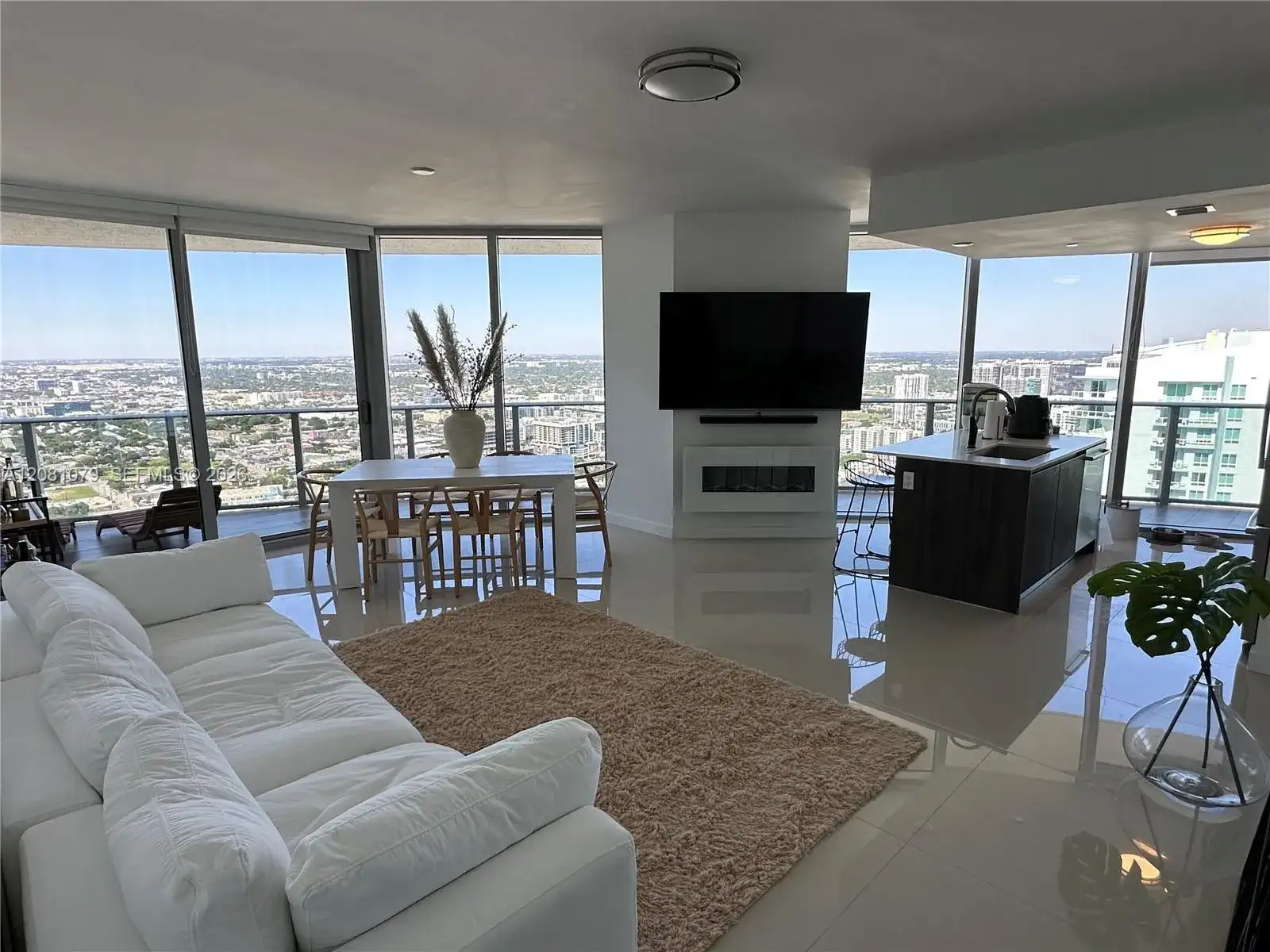488 NE 18th St # 4701, Miami FL 33132 photo 3