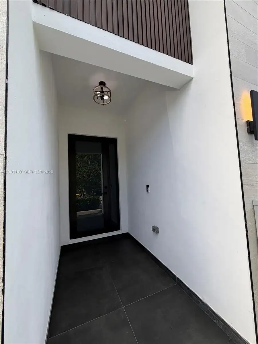 4655 SW 32nd Ave # 2B, Dania Beach FL 33312 photo 3