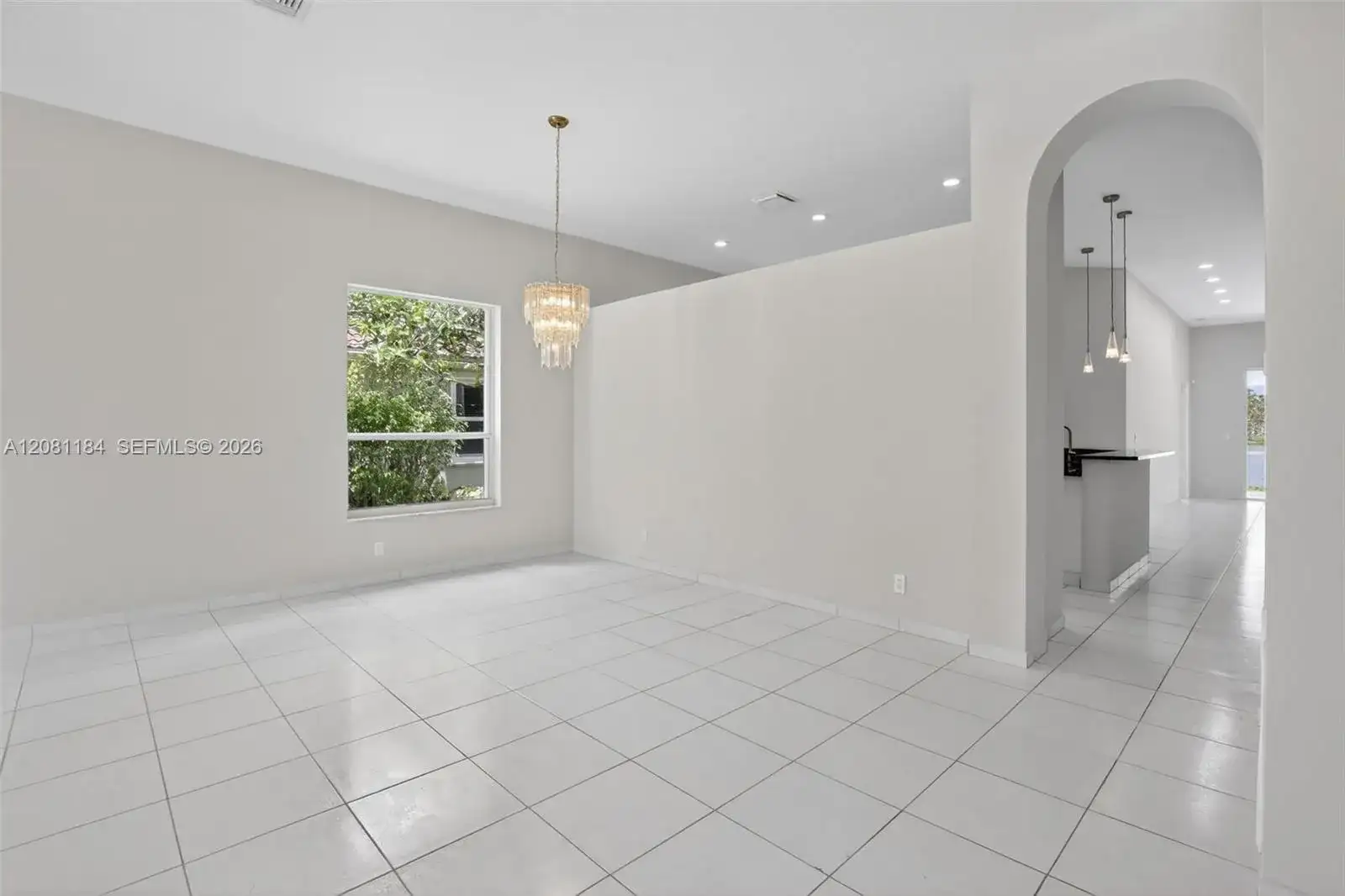 13171 NW 19th St, Pembroke Pines FL 33028 photo 2