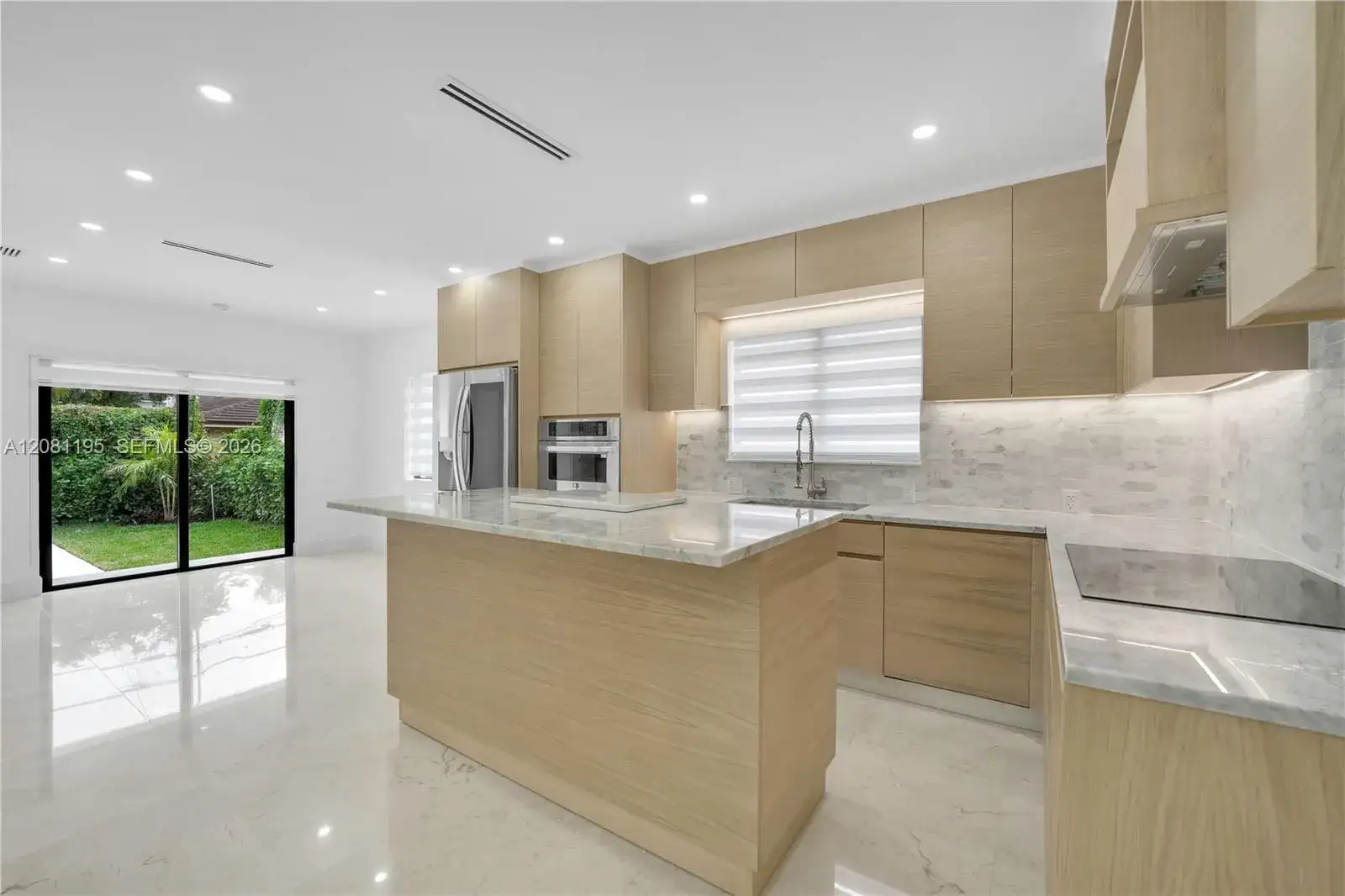 728 Majorca Ave, Coral Gables FL 33134 photo 4