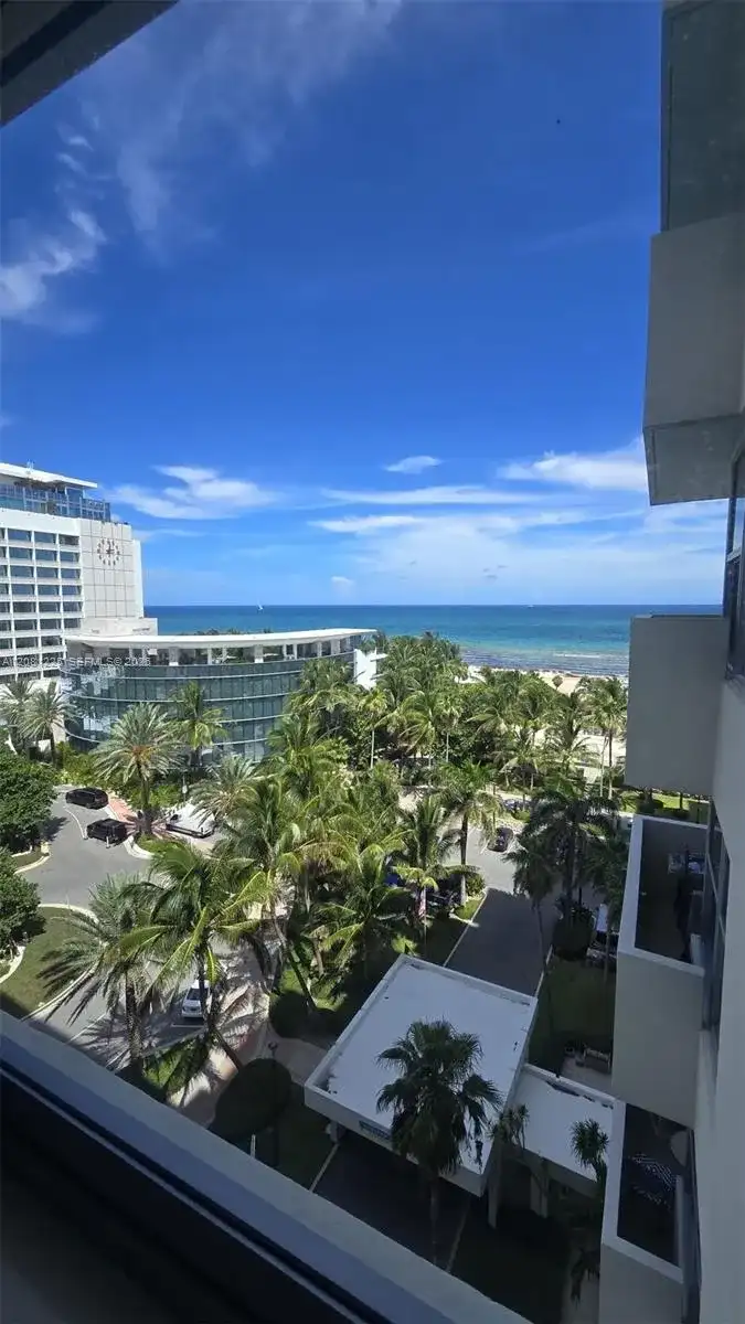 2899 Collins Ave # 1005, Miami Beach FL 33140