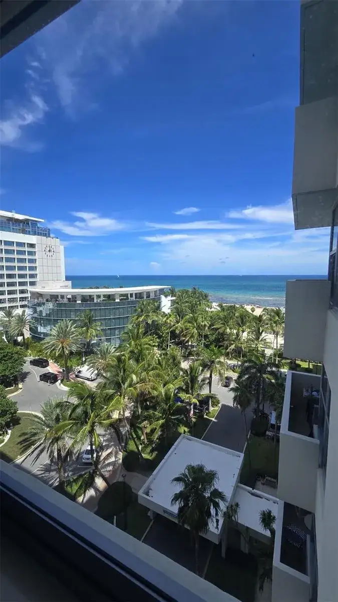 2899 Collins Ave # 1005, Miami Beach FL 33140