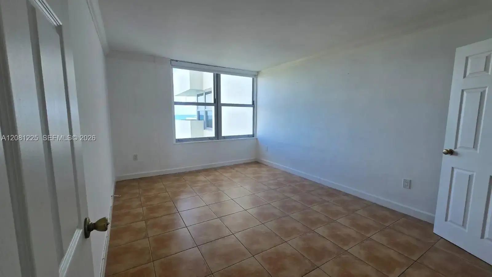 2899 Collins Ave # 1005, Miami Beach FL 33140 photo 3
