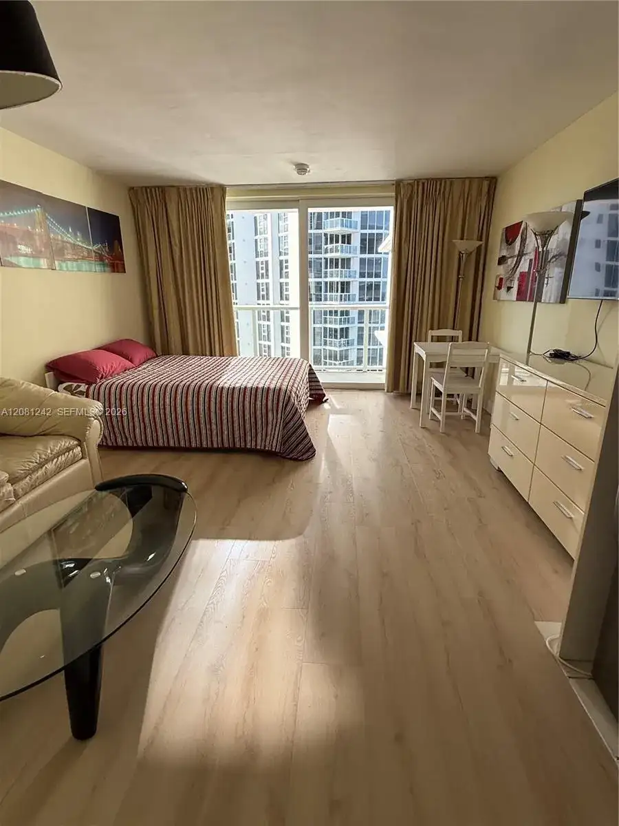 19201 Collins Ave # 717, Sunny Isles Beach FL 33160 photo 3