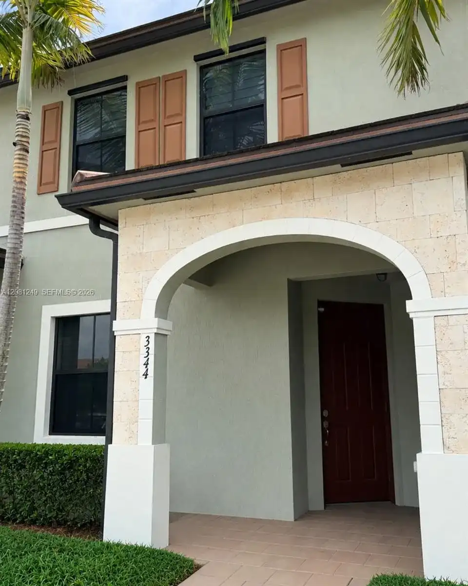 3344 W 105th Ter, Hialeah FL 33018