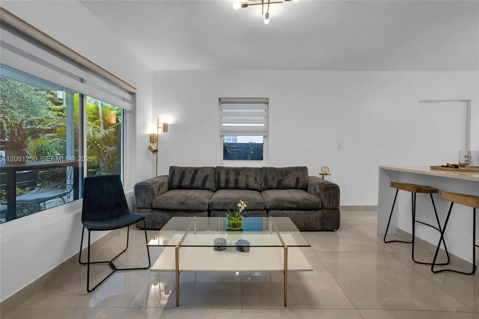 627 SW 7th Ave, Hallandale Beach FL 33009 photo 5