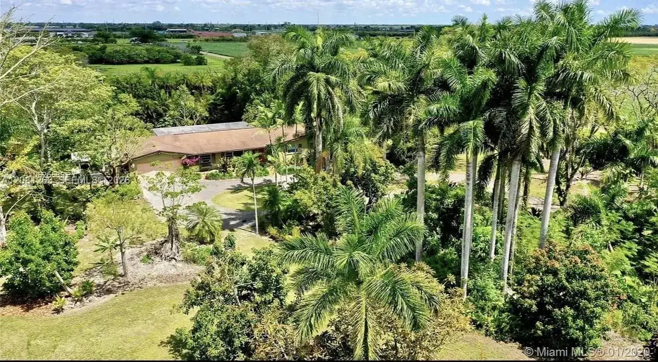 22700 SW 199th Ave, Miami FL 33170 photo 2