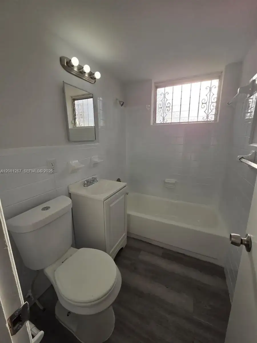 1628 SW 7th St # 5, Miami FL 33135 photo 5