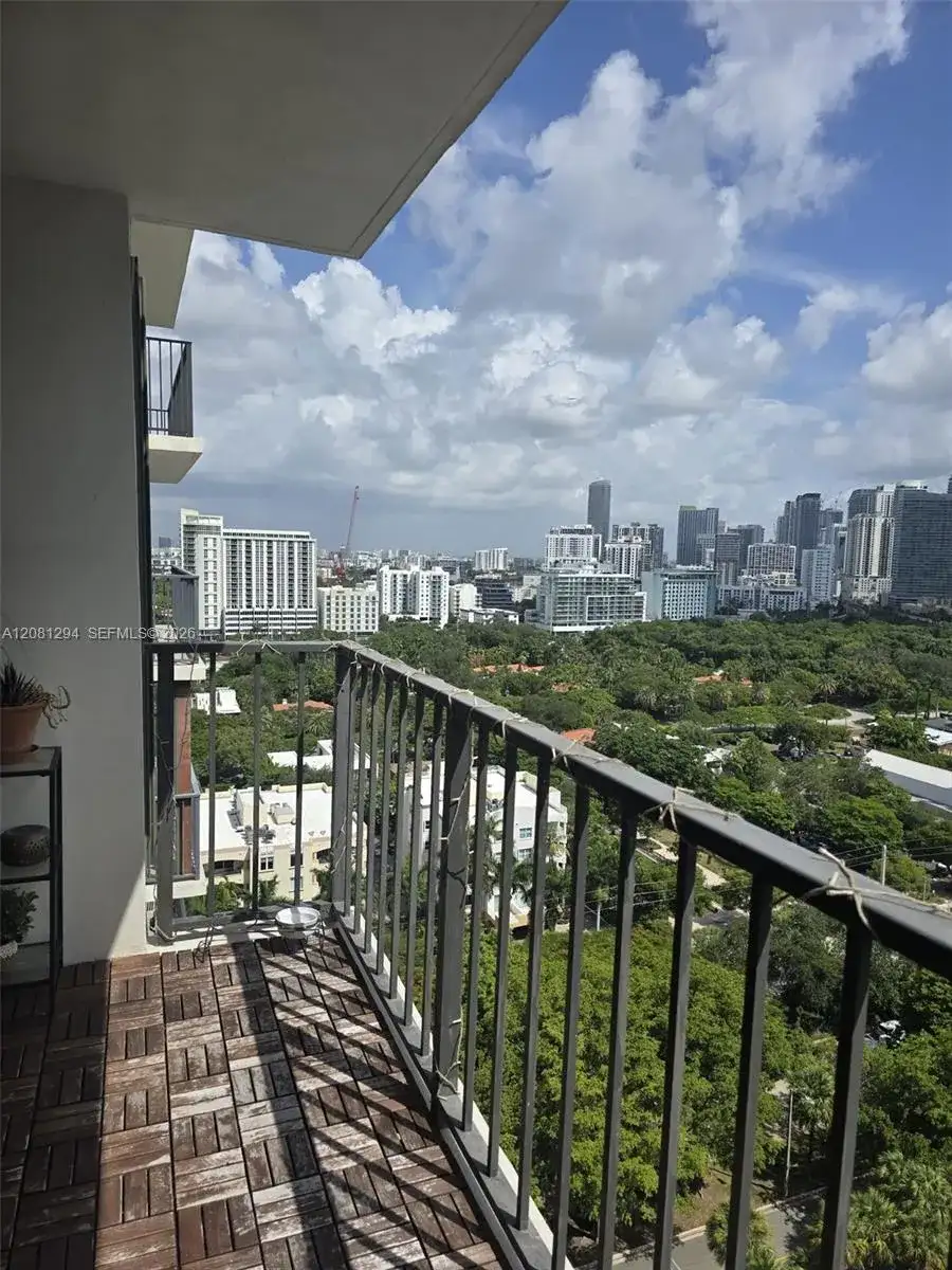1901 Brickell Ave # B2110, Miami FL 33129 photo 2
