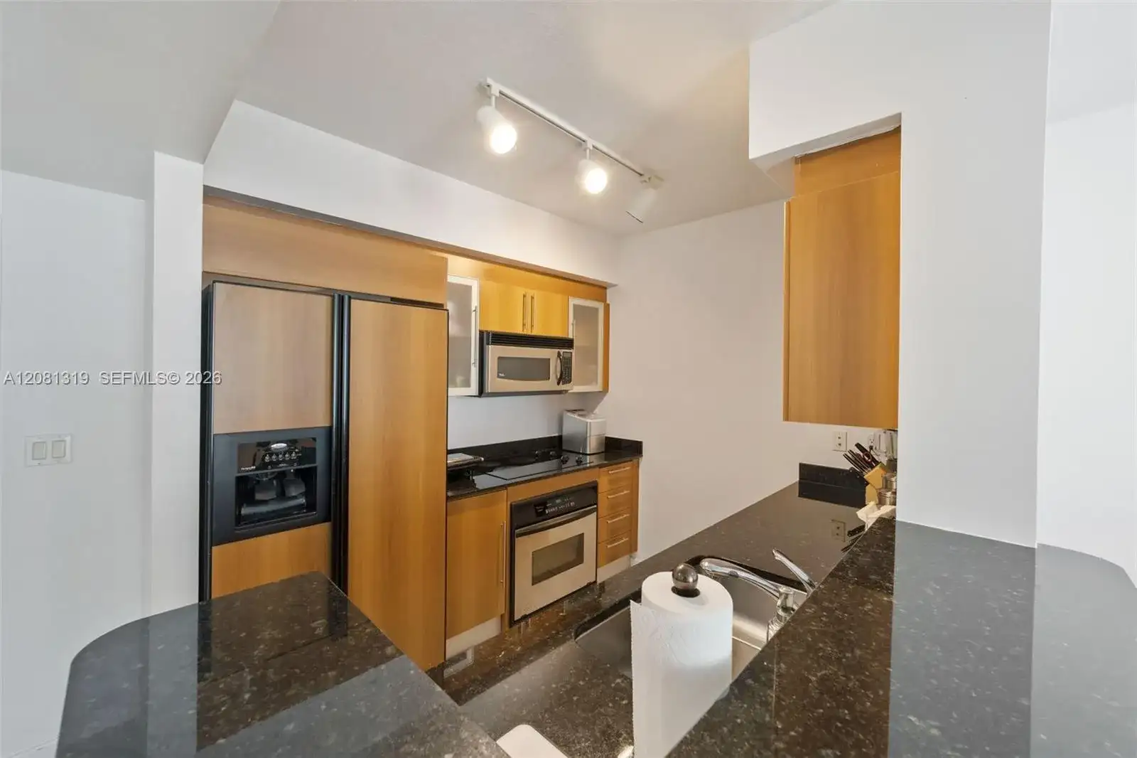 335 S Biscayne Blvd # 2904, Miami FL 33131 photo 3